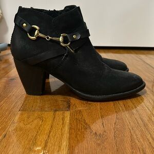 Steve Madden Black Suede Ankle Booties - size 10